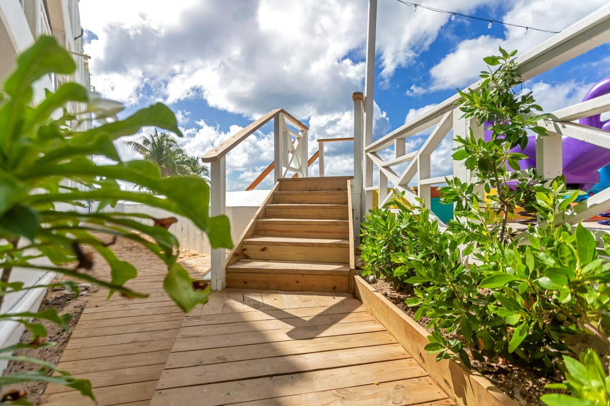 Maho Beach House - Grand Studio - Oceanview Suite ภายนอก รูปภาพ